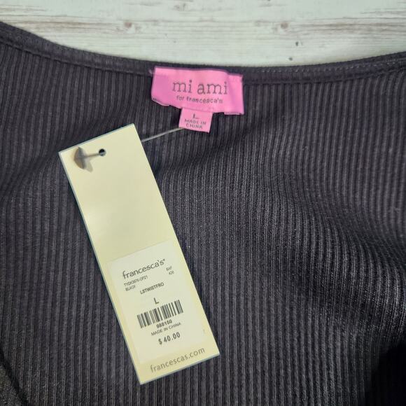 Francesca's Kennie Keyhole Twist Front Top Black Size Large - Picture 5 of 8